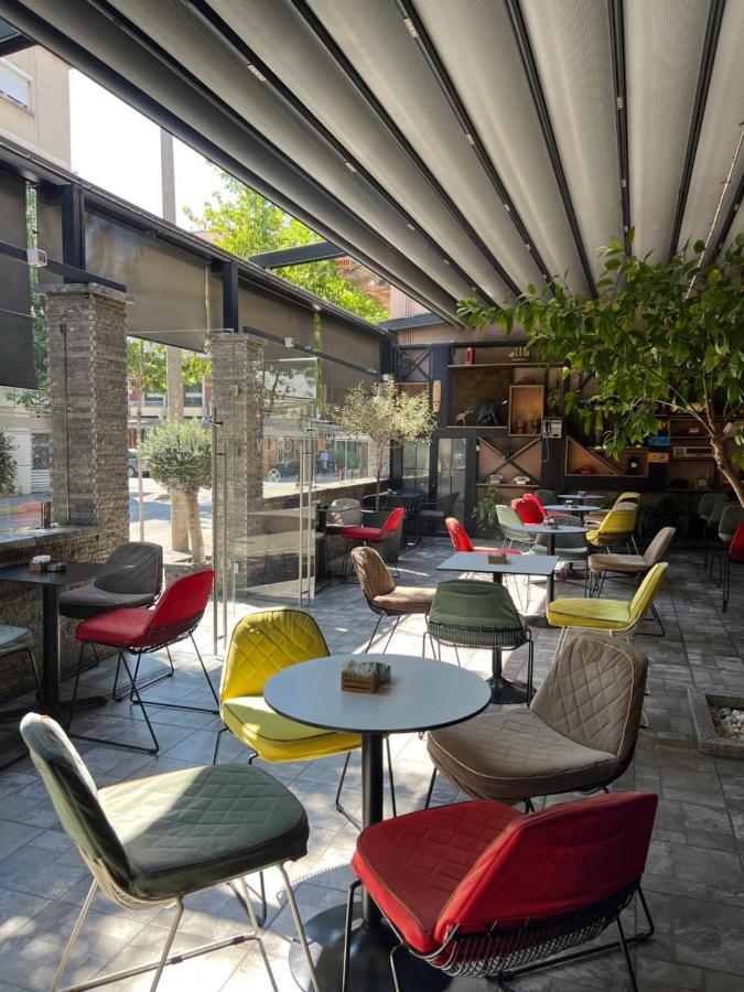 Vila 90 Boutique Hotel Тирана Экстерьер фото